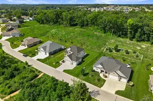 N69W23598 N Donna Dr, Sussex, WI 53089 - Photo 48