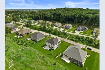 N69W23598 N Donna Dr, Sussex, WI 53089 - Photo 50