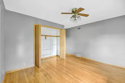 5625 S Monaco Pl, Hales Corners, WI 53130 - Photo 14