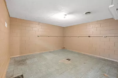 5625 S Monaco Pl, Hales Corners, WI 53130 - Photo 24