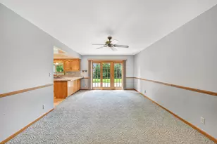 5625 S Monaco Pl, Hales Corners, WI 53130 - Photo 6