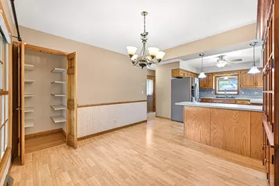 5625 S Monaco Pl, Hales Corners, WI 53130 - Photo 12