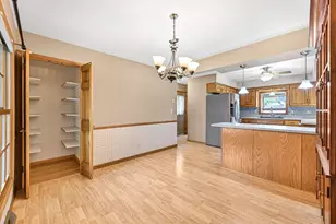 5625 S Monaco Pl, Hales Corners, WI 53130 - Photo 12