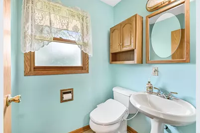 5625 S Monaco Pl, Hales Corners, WI 53130 - Photo 18