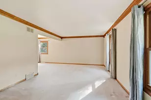 S69W32666 Westgate Dr, Mukwonago, WI 53149 - Photo 4