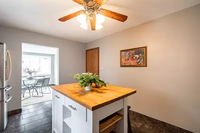4917 N Mohawk Ave, Glendale, WI 53217 - Photo 10