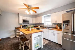 4917 N Mohawk Ave, Glendale, WI 53217 - Photo 8