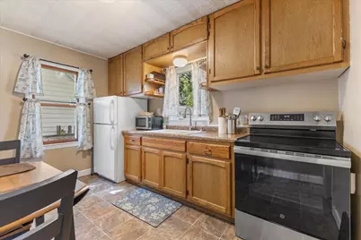 809 S 113th St, West Allis, WI 53214 - Photo 8