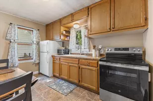 809 S 113th St, West Allis, WI 53214 - Photo 8