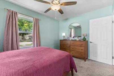 809 S 113th St, West Allis, WI 53214 - Photo 14