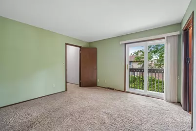 1745 S Carriage Ln, New Berlin, WI 53151 - Photo 12