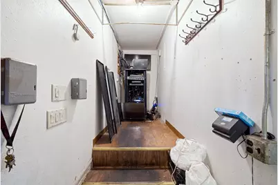 8775 N 107th St, Milwaukee, WI 53224 - Photo 24