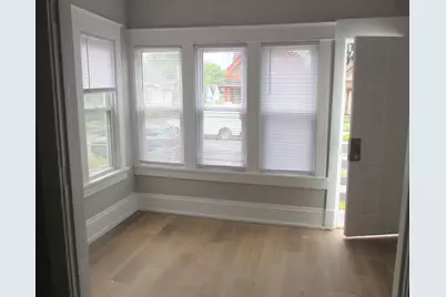 3922 N 19th Pl, Milwaukee, WI 53206 - Photo 2