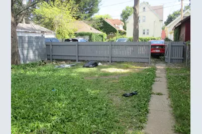 3922 N 19th Pl, Milwaukee, WI 53206 - Photo 34