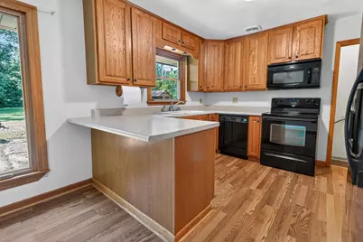 W222N8351  Plainview Pkwy, Lisbon, WI 53089 - Photo 20