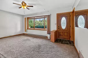 W222N8351 Plainview Pkwy, Lisbon, WI 53089 - Photo 6