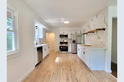 6925 N Darien St, Milwaukee, WI 53209 - Photo 6
