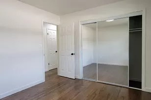 6925 N Darien St, Milwaukee, WI 53209 - Photo 10
