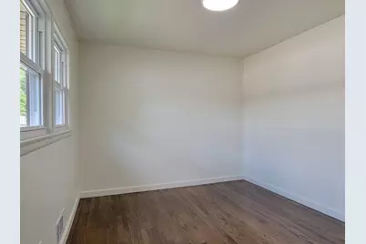 6925 N Darien St, Milwaukee, WI 53209 - Photo 10