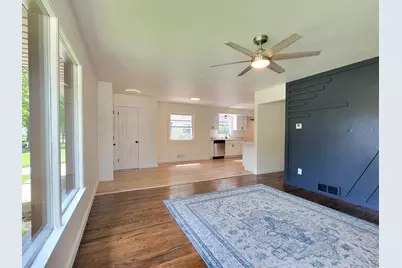 6925 N Darien St, Milwaukee, WI 53209 - Photo 4