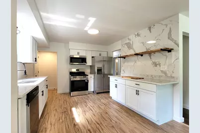 6925 N Darien St, Milwaukee, WI 53209 - Photo 6