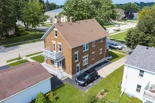 1517 Monroe St, West Bend, WI 53090 - Photo 34