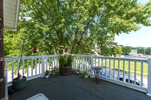 1517 Monroe St, West Bend, WI 53090 - Photo 36