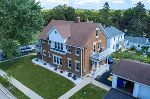 1517 Monroe St, West Bend, WI 53090 - Photo 1