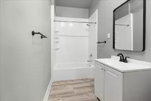 2829 W Juneau Ave, Milwaukee, WI 53208 - Photo 24