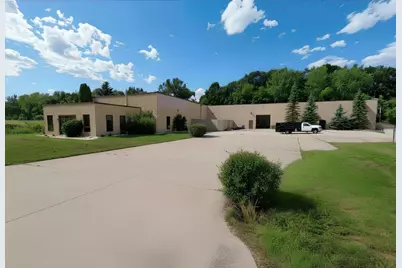 N60 W15200  Bobolink Ave, Menomonee Falls, WI 53051 - Photo 1