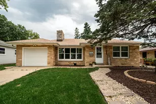 10321 W Manitoba St, West Allis, WI 53227 - Photo 1
