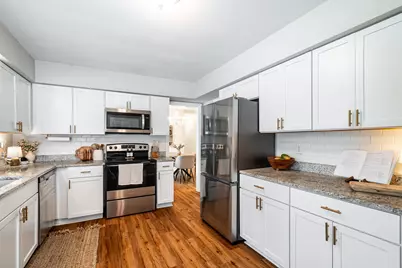 10321 W Manitoba St, West Allis, WI 53227 - Photo 6