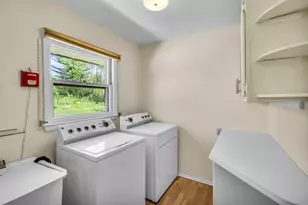 11240 N Valley Dr, Mequon, WI 53092 - Photo 10