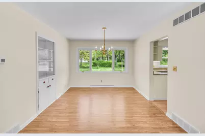11240 N Valley Dr, Mequon, WI 53092 - Photo 4