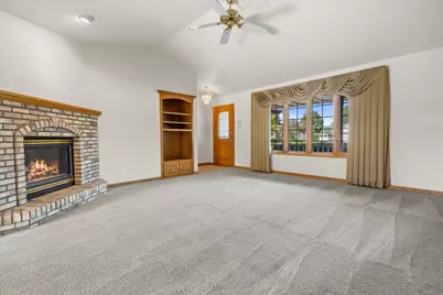 W2419  Falcon Ct, Buchanan, WI 54915 - Photo 2