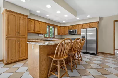 W2419  Falcon Ct, Buchanan, WI 54915 - Photo 6