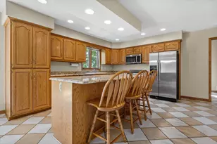 W2419 Falcon Ct, Buchanan, WI 54915 - Photo 6