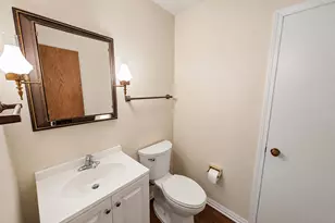 5943 N 72nd St, Milwaukee, WI 53218 - Photo 16