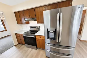 5943 N 72nd St, Milwaukee, WI 53218 - Photo 12