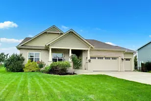 7884 Fredericksburg Ct, Bristol, WI 53104 - Photo 2