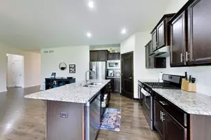 7884 Fredericksburg Ct, Bristol, WI 53104 - Photo 12