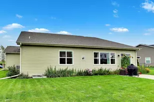 7884 Fredericksburg Ct, Bristol, WI 53104 - Photo 42