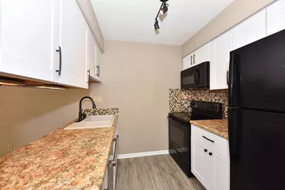 3935 S 84th St #4, Greenfield, WI 53228 - Photo 2