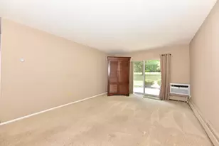 3935 S 84th St, Greenfield, WI 53228 - Photo 8