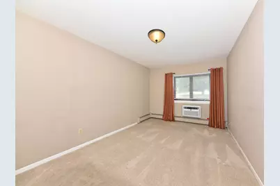 3935 S 84th St #4, Greenfield, WI 53228 - Photo 20