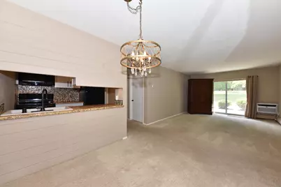 3935 S 84th St #4, Greenfield, WI 53228 - Photo 6