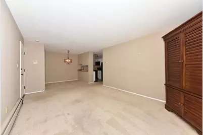 3935 S 84th St #4, Greenfield, WI 53228 - Photo 10