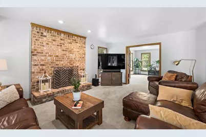 7326  Forty Acre Rd, Racine, WI 53126 - Photo 12