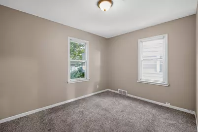 4727 N 22nd St, Milwaukee, WI 53209 - Photo 14