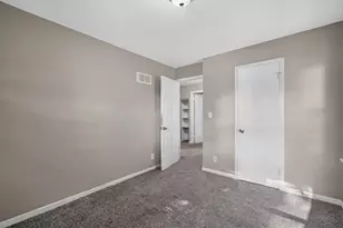 4727 N 22nd St, Milwaukee, WI 53209 - Photo 10